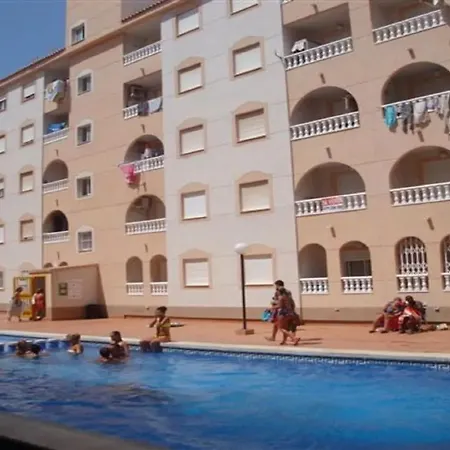Modern In Torrevieja With Shared Pool アパート アリカンテ