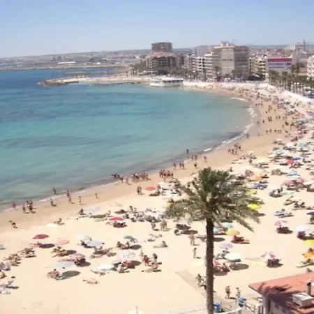 アパート Modern In Torrevieja With Shared Pool